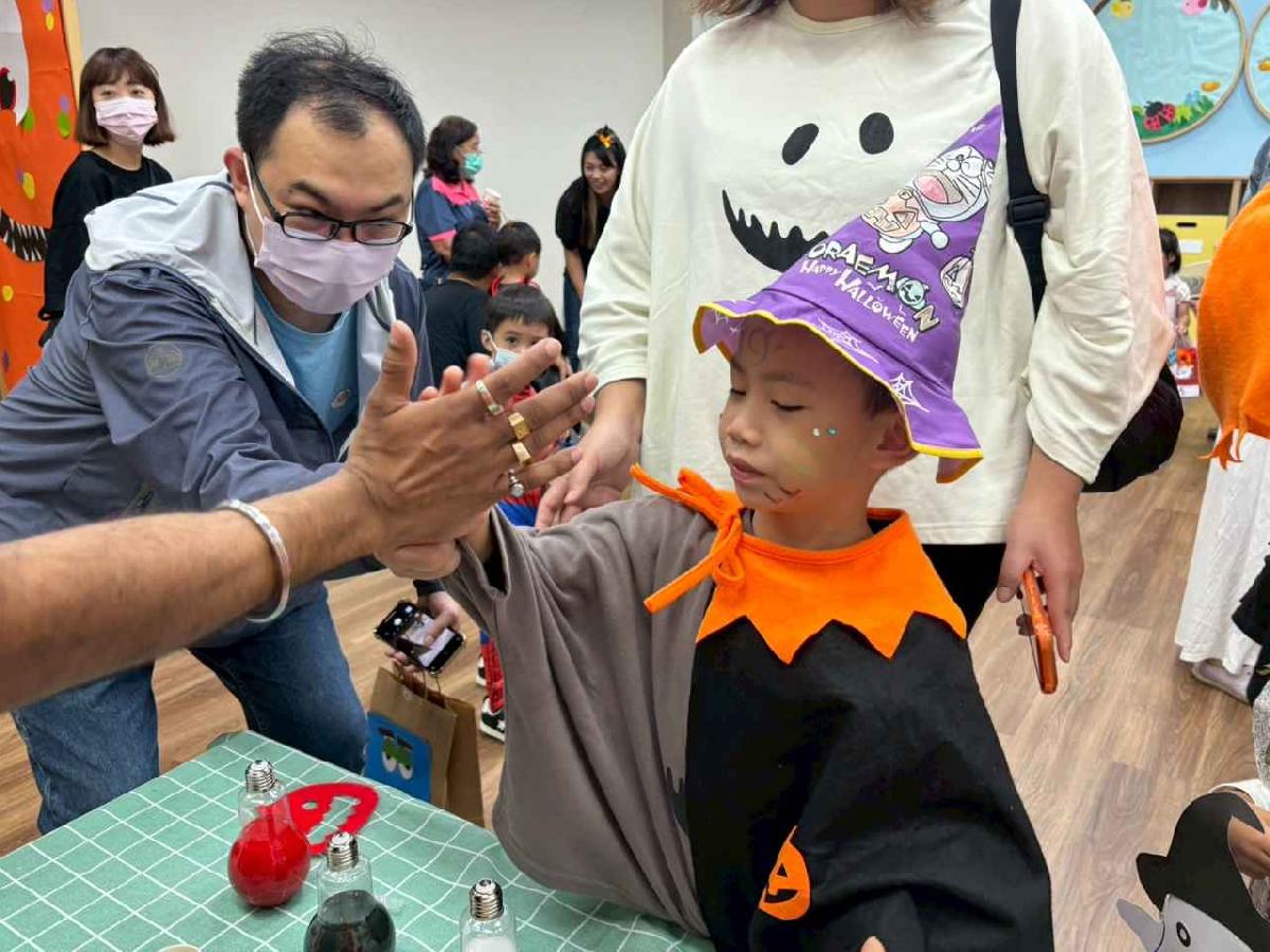 line_album_10.28萬聖節親子活動_251030_17