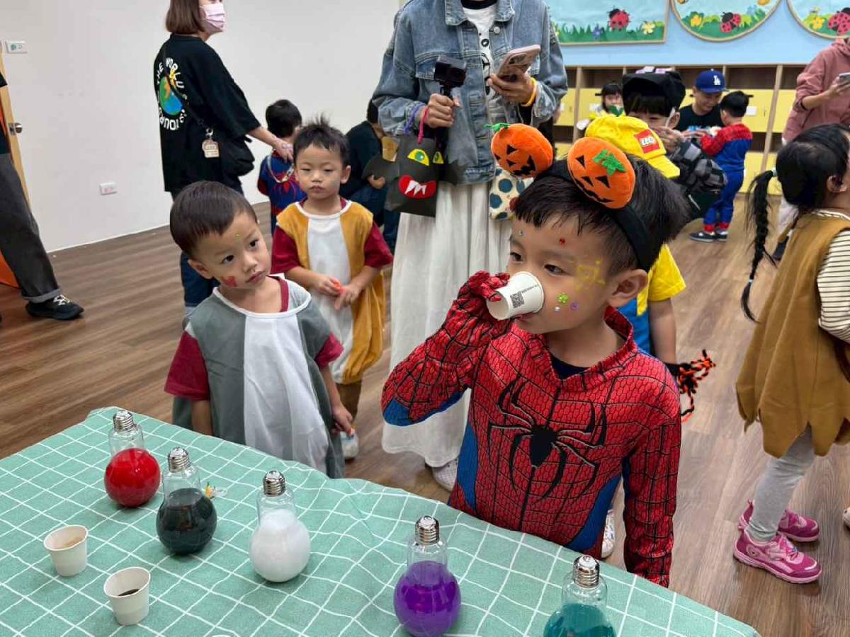 line_album_10.28萬聖節親子活動_251030_19