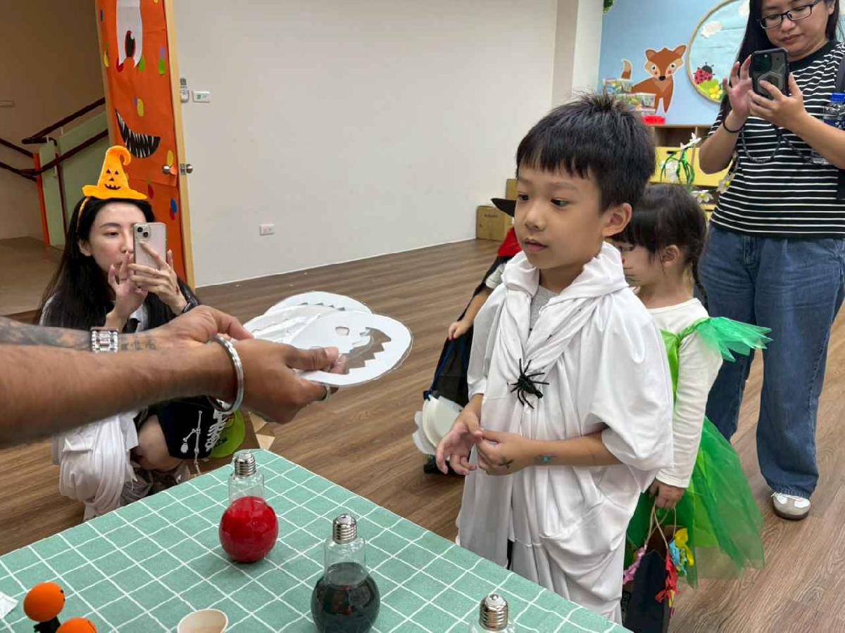 line_album_10.28萬聖節親子活動_251030_31