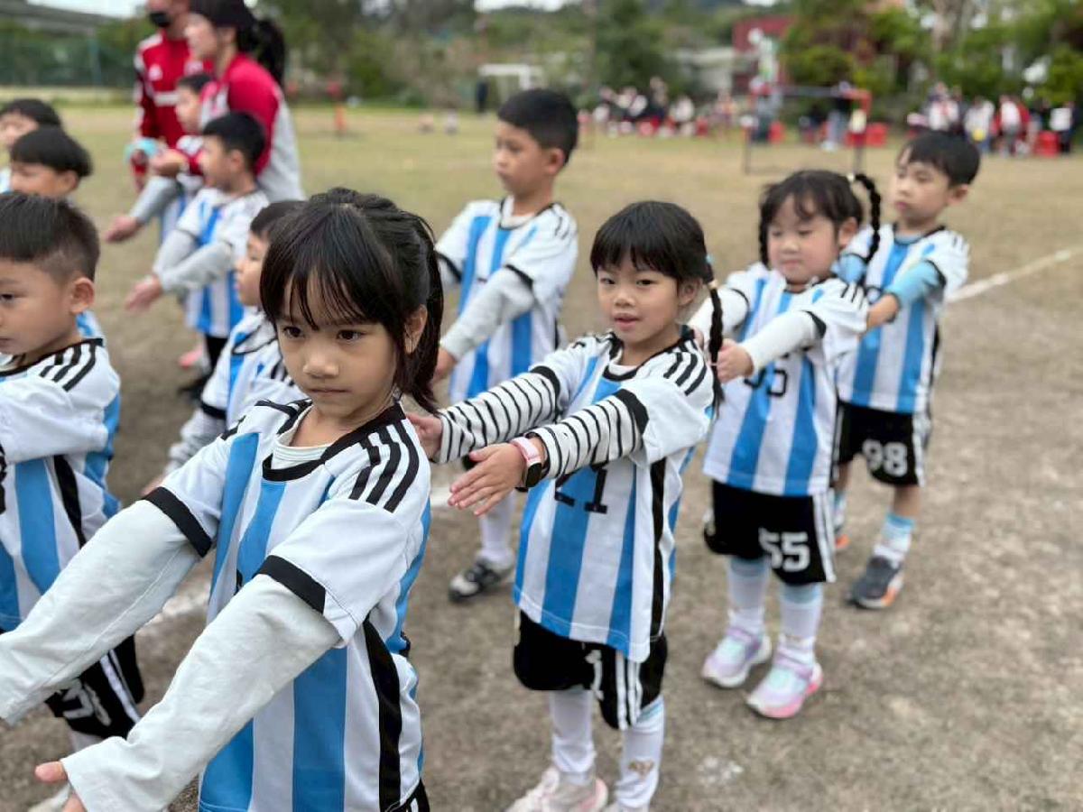 line_album_115.1.10足球友誼賽_260112_1