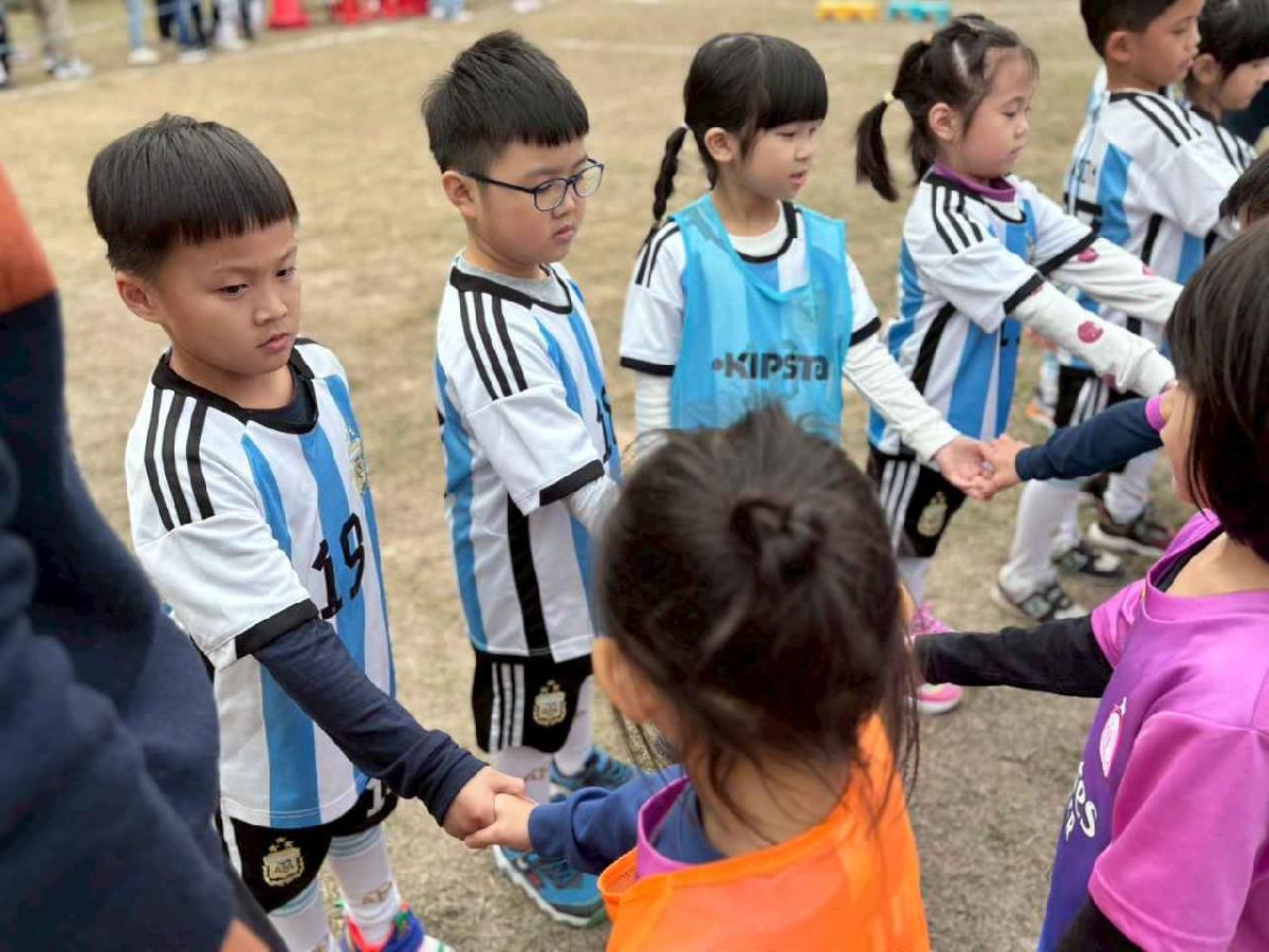 line_album_115.1.10足球友誼賽_260112_35