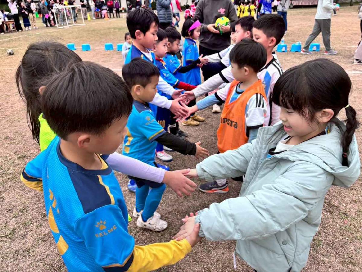 line_album_115.1.10足球友誼賽_260112_109