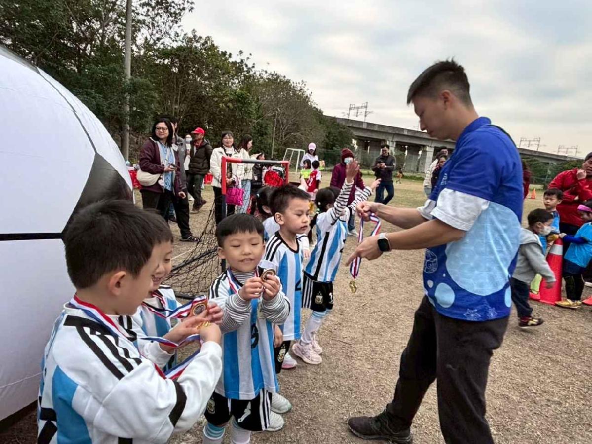 line_album_115.1.10足球友誼賽_260112_138