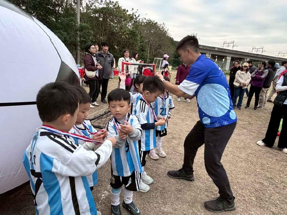 line_album_115.1.10足球友誼賽_260112_139