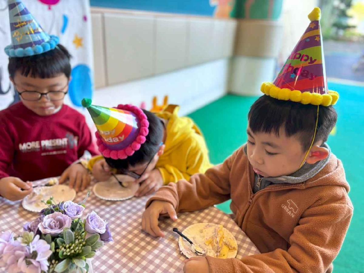 line_album_115.01.15慶生會_260115_47