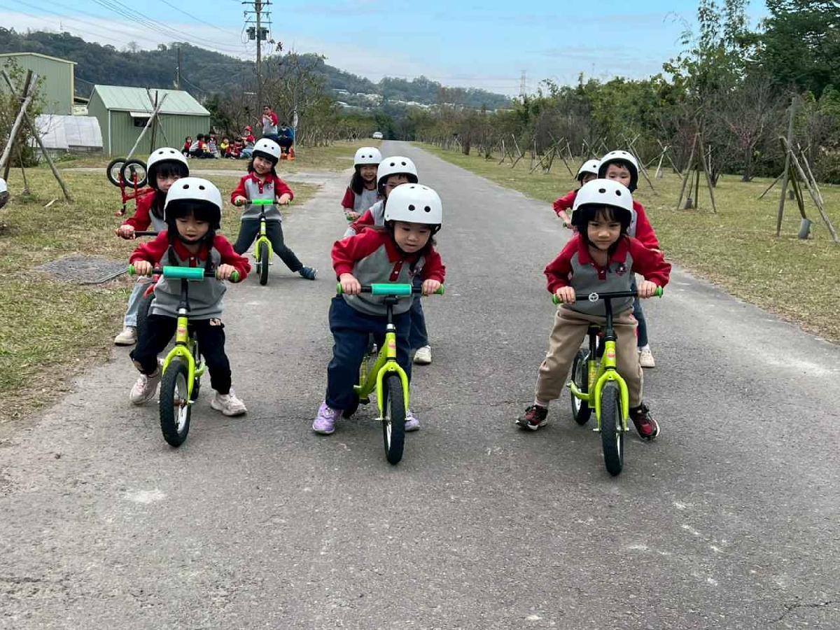 line_album_115.01.30滑步車_260130_44