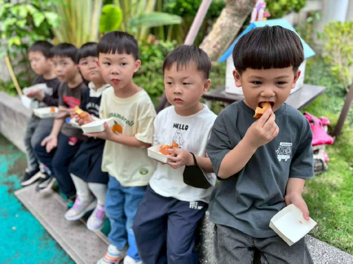 line_album_115.04.02好吃雞蛋糕_260402_15