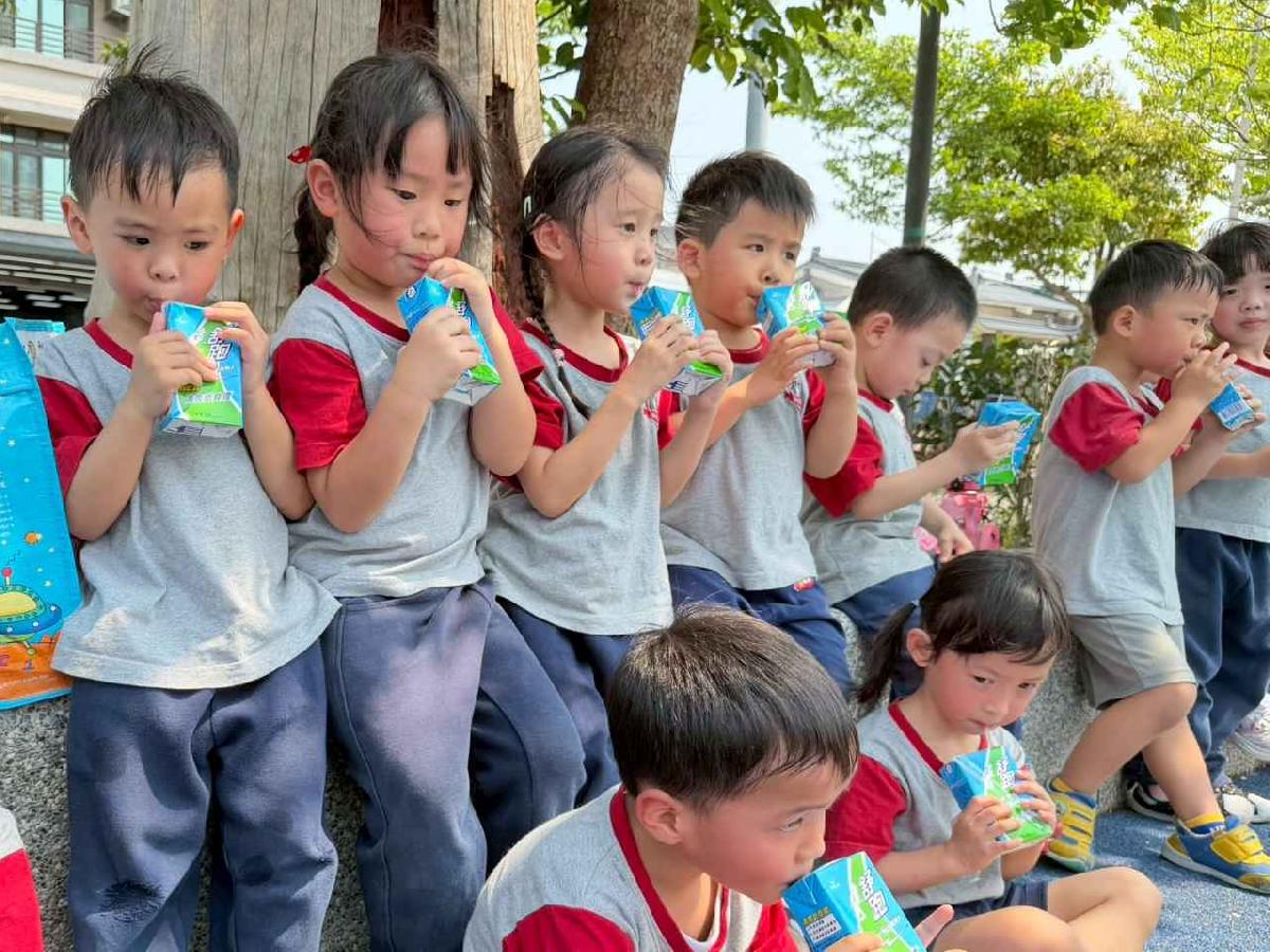 line_album_1150413柿子公園_260413_199