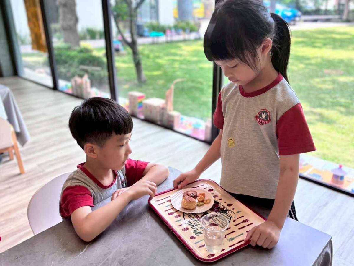 line_album_115.04.29_260429_119