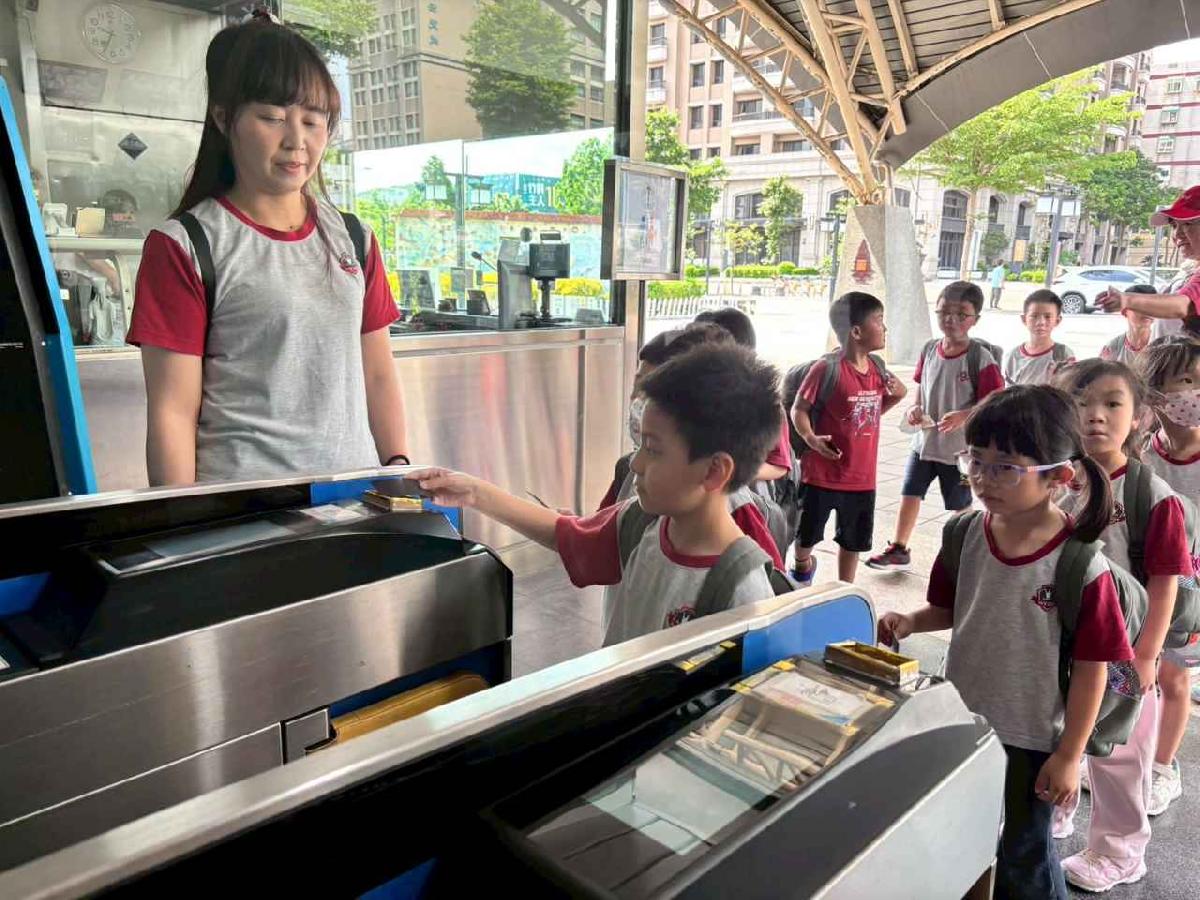 line_album_115.06.04大班內灣之旅_260604_74
