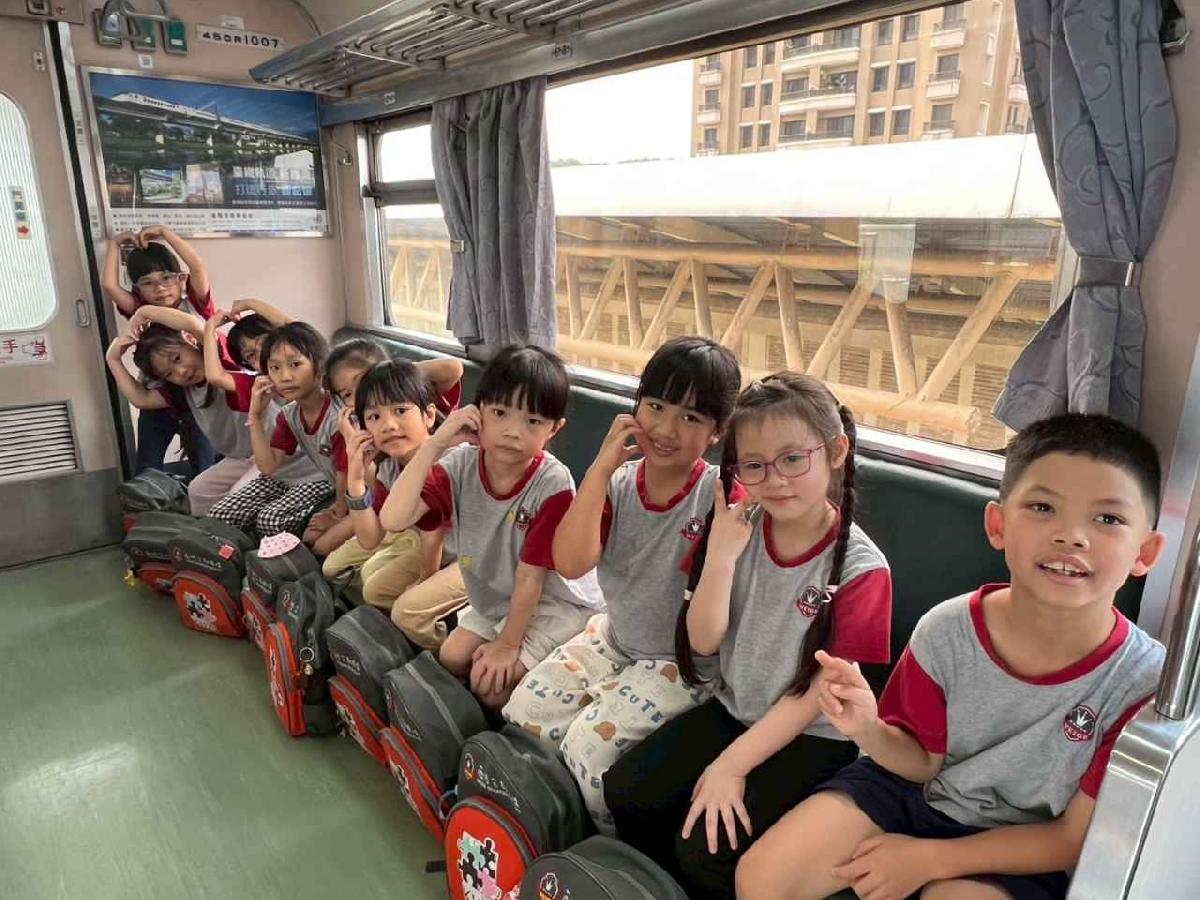 line_album_115.06.04內灣小火車輕旅行_260604_141